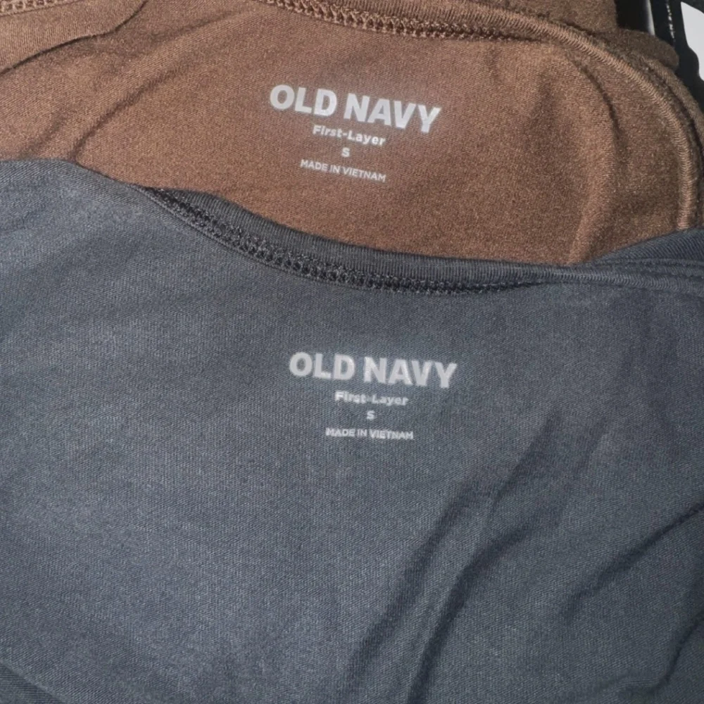 **🎯 2 for 1! Old Navy First Layer Tank Tops Bundle | Size S | EUC** - Picture 4 of 4